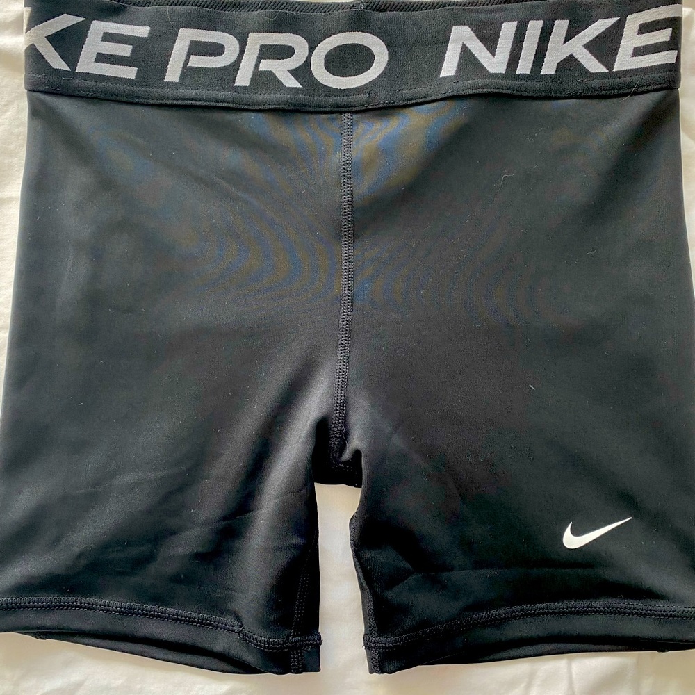 Girls size XL Nike pro dri- fit shorts- like new